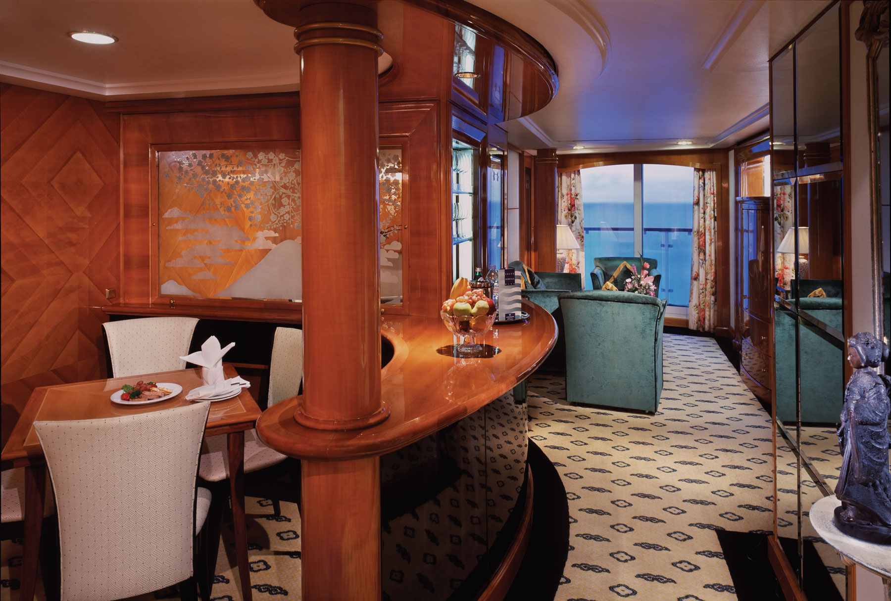 SUITE