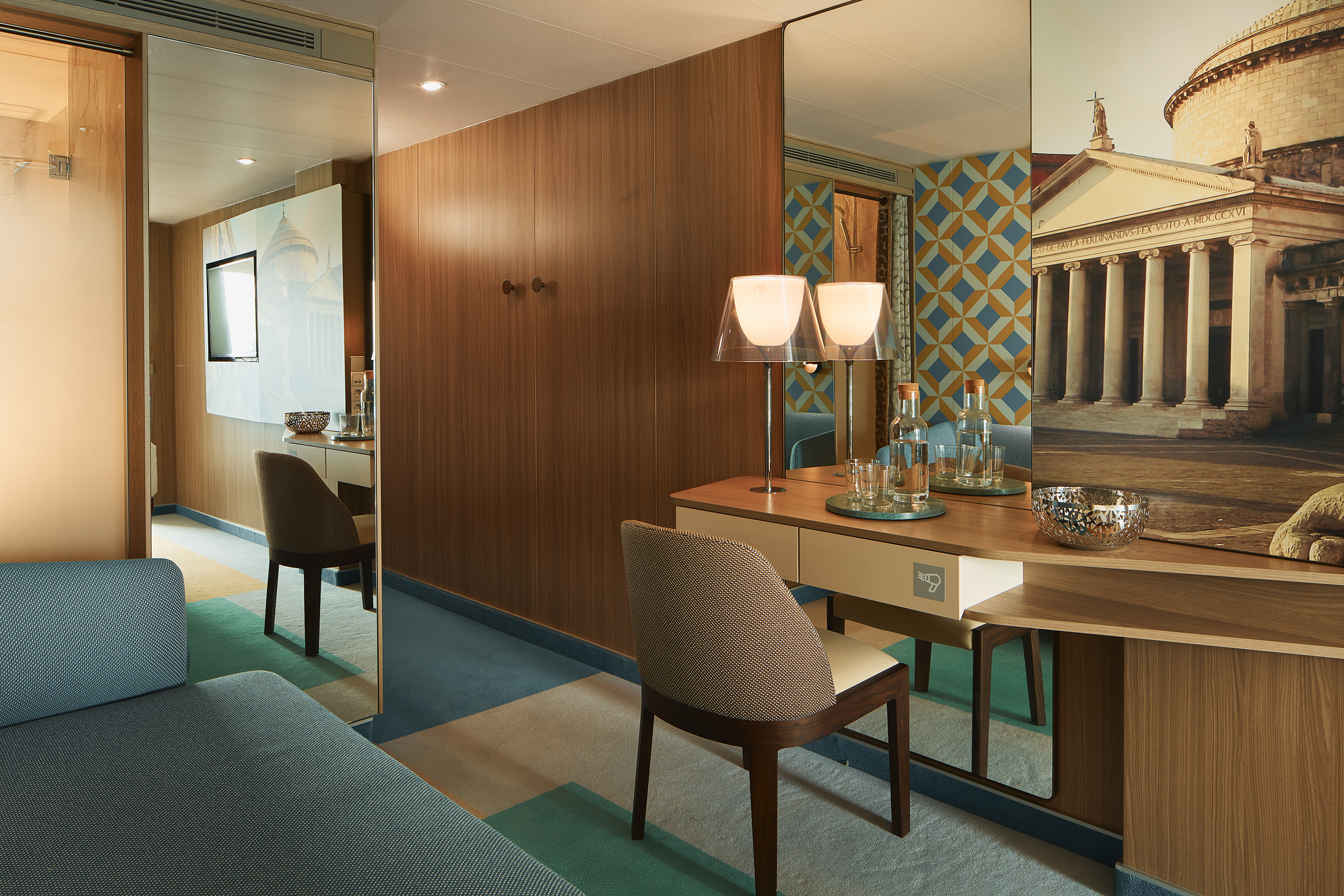 SUITE