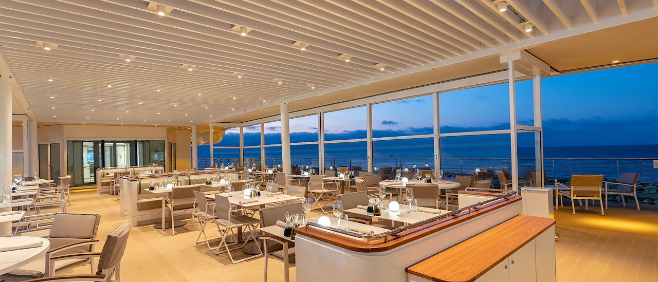 Her på the Grill servere de deg mat stekt på lavastein.