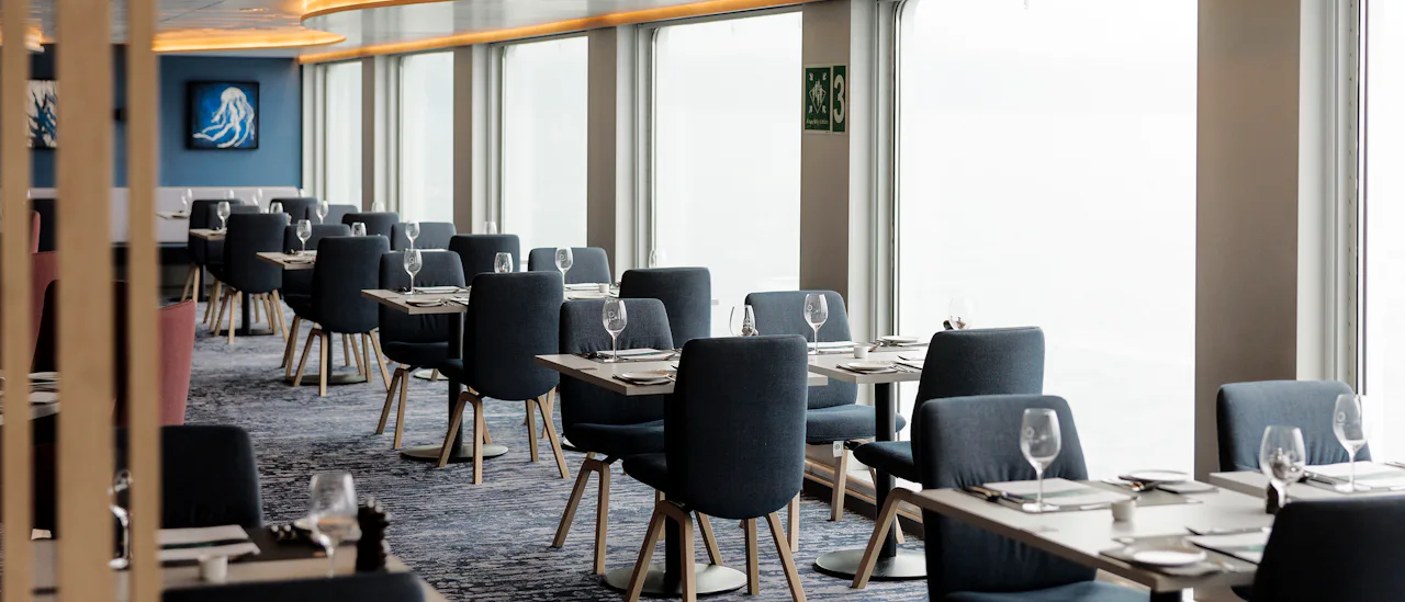 Nyt frokost, lunsj og middag i Havrand Restaurant