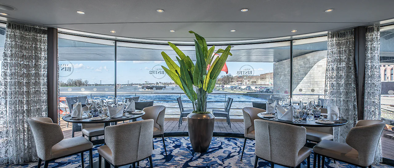 Tiara Bistro