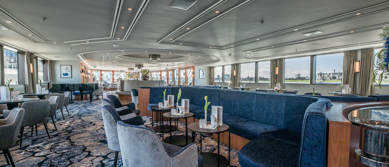 Tiara Bar