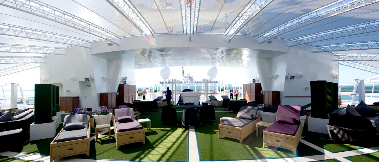 Kjøl deg ned i havbrisen, nyt behandlinger fra Oasis Spa at The Retreat