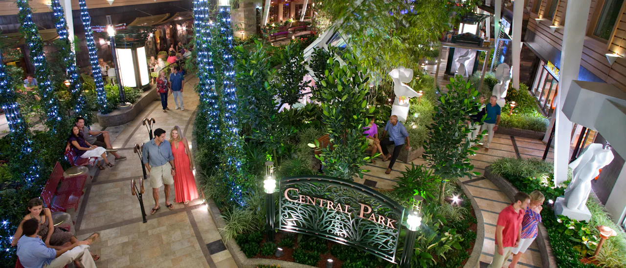 Central Park - en oase med uteservering og 12 000 planter