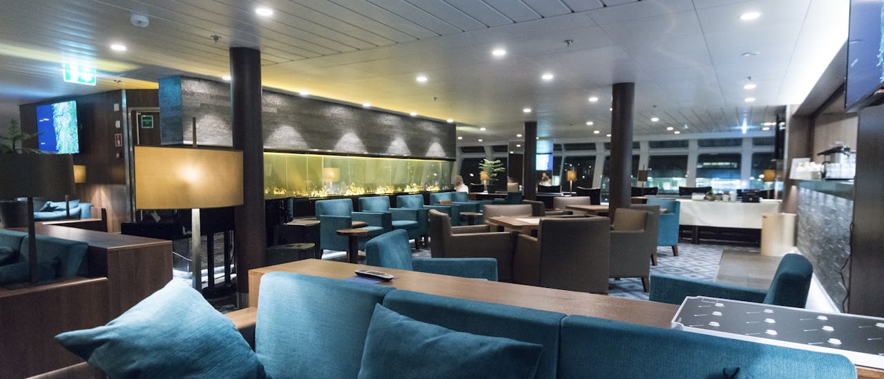 Explorer Bar Panorama Lounge