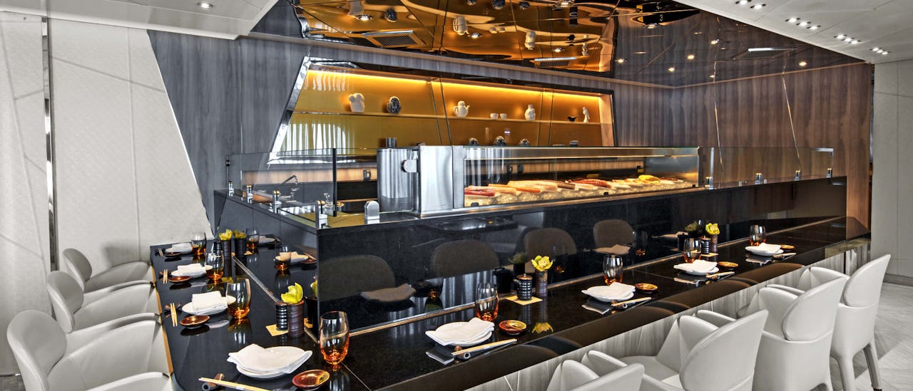 Japanske smaker på restauranten "Sushi"