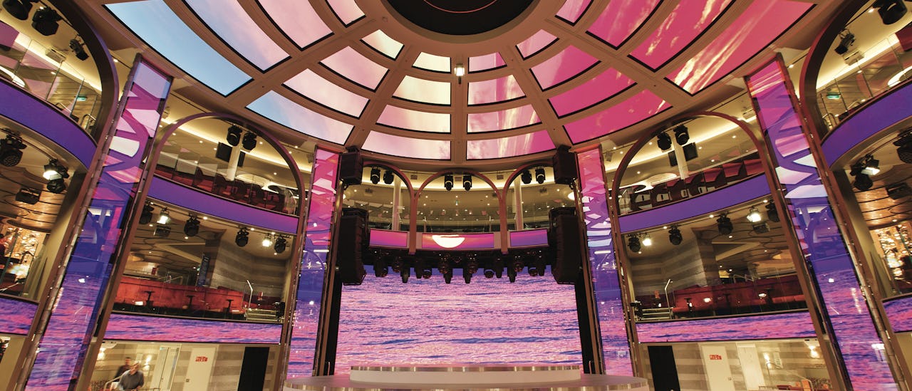 Colosseo er hjertet av skipet hvor det alltid skjer noe her er det forskjellige forestillinger