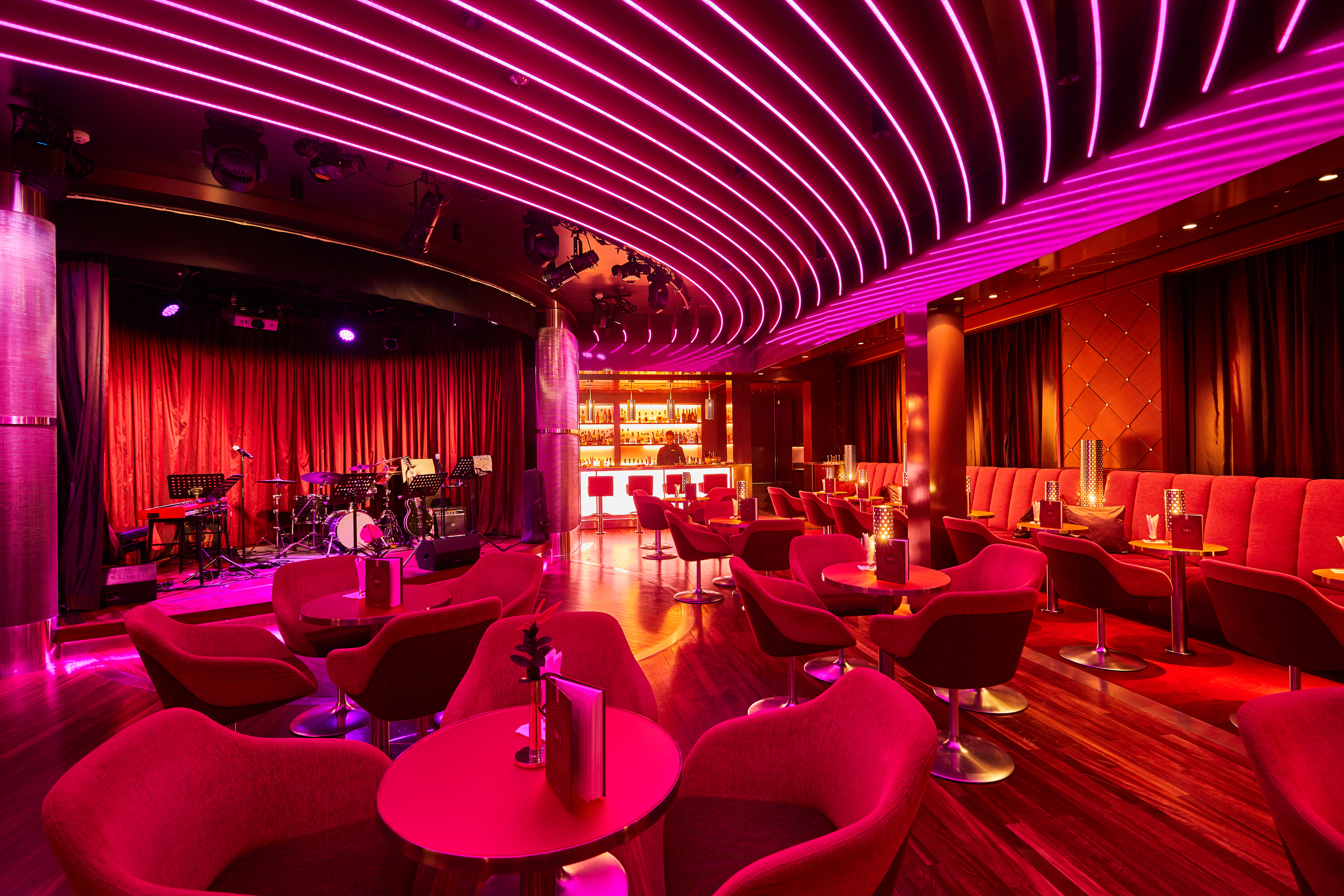 Konserter, komedie og kabaret i Club 2