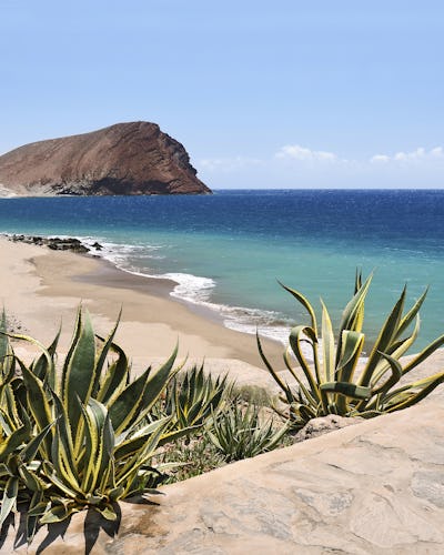 Endeløse strender og turkist hav – perfekt for sol, bad og uforglemmelige øyeblikk.